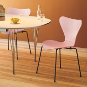 Krzesło Series 7 Fornir Barwiony Czarny Fritz Hansen