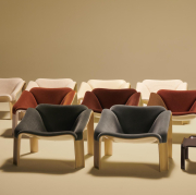 Fotel F300 Dunes Leather Anthrazite Gubi