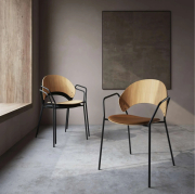 Krzesło Dosina z podłokietnikiem naturalny dąb - skóra cognac PWtbS