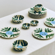 Talerz La Pittura 28 cm Deep Blue Flower HAY