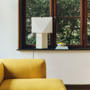 Lampa stołowa Aplat 44 cm HAY