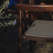 Zestaw ogrodowy Erice stół 230 cm + 6 krzeseł brązowy Kave Home