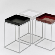 Stolik okazjonalny Tray beżowy HAY