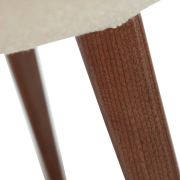 Krzesło Buckle tkanina bouclé Frosted almond - nogi orzech Dan-Form