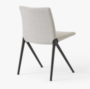 Krzesło Kape IF7 podstawa czarna - tapicerka Clay 0003 Andtradition