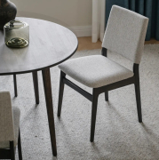 Krzesło Medford brązowy dąb Rowico