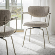 Krzesło Merrick tkanina ciemnobeżowa - podstawa beżowa Rowico