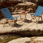 Krzesło składane Outdoor Market niebieskie HAY
