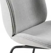 Krzesło Beetle tapicerowane Remix 3 Kvadrat 123 Gubi