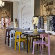 KRZESŁO BONDI ŻÓŁTE Please Wait to be Seated