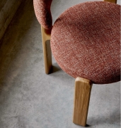 Krzesło Granite ceglaste - naturalny jesion kave home