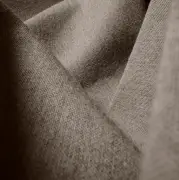 Krzesło barowe Beetle 118 cm tapicerowane Remix Kvadrat Gubi
