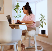 Krzesło ergonomiczne Social Turn białe Varier