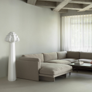 Lampa podłogowa Phantom Normann Copenhagen