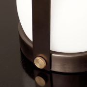 Lampa przenośna Carrie mosiądz patynowany Audo Copenhagen