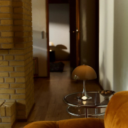 Lampa przenośna Panthella Originals 250 brązowa Louis Poulsen