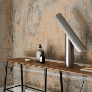 Lampa stołowa T-Lamp srebrna Frama