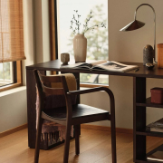 Lampa stołowa Arum srebrna Ferm Living