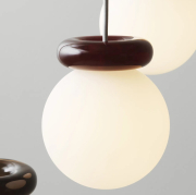Lampa wisząca Hinx brązowa Normann Copenhagen
