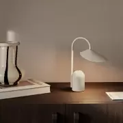 Lampa przenośna Arum kaszmirowa Ferm Living