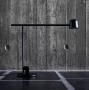 Lampa stołowa Satellite Frandsen
