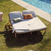 Podwójny leżak ogrodowy Alipa ciemnoszary kave home