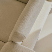 Sofa z odchylanym zagłówkiem Aurum 2 os. ecru Kave Home