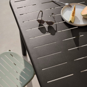 Stół ogrodowy Brai 180 cm ciemnoszary kave home