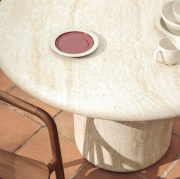 Stół ogrodowy Drasi 122 cm kave home