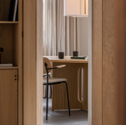 Stół Androgyne 120 cm naturalny dąb Audo Copenhagen
