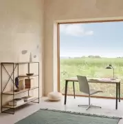 Stół Pluralis KS421 dąb Fritz Hansen
