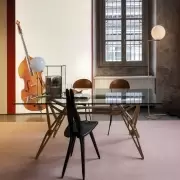 Stół Reale Zanotta