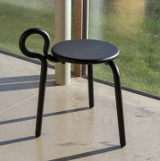 Stołek Lasso czarny &k Amsterdam