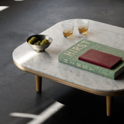 Stolik kawowy Fly SC4 dąb olejowany-biały marmur Andtradition