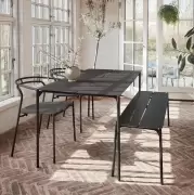 Stół ogrodowy Novo 160 cm czarny AYTM