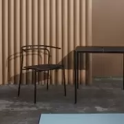 Stół ogrodowy Novo 80 cm czarny AYTM
