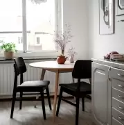Stół okrągły Yumi drewno bielone Rowico
