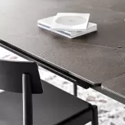 Stół rozkładany Silhouette 130-190 cm Calligaris
