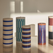 Świeca Column M kremowo-bordowo-niebieska HAY