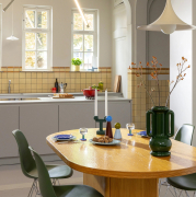 Świecznik Chunk zielony &k Amsterdam