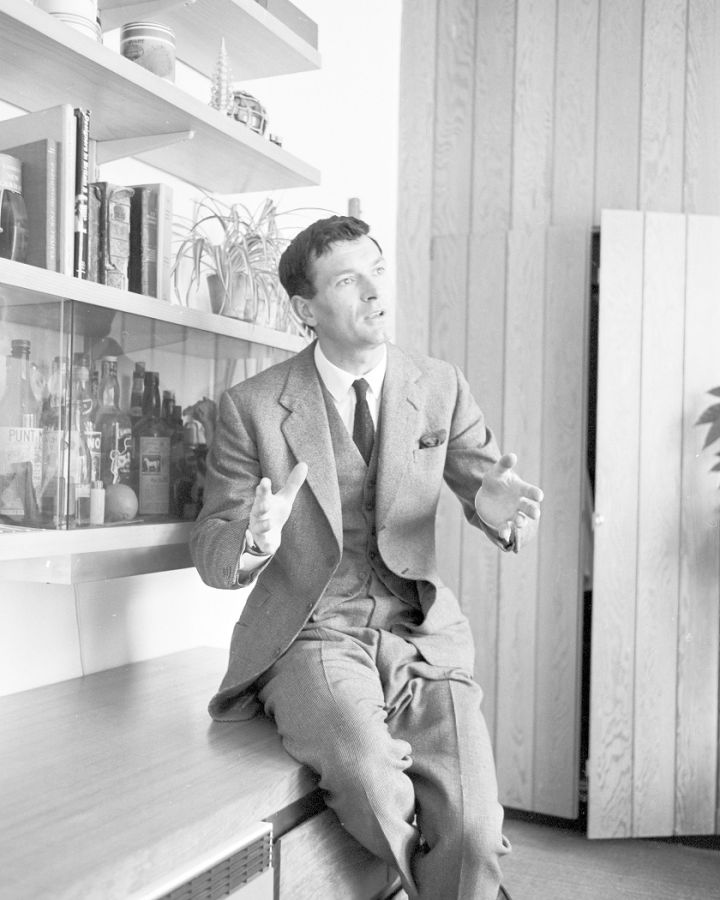Kenneth Grange